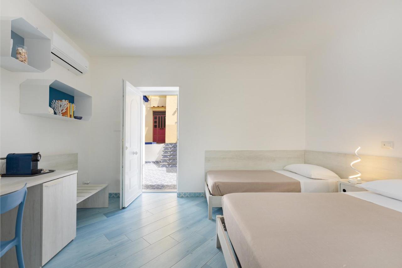 פרוסידה Poseidonia Rooms מראה חיצוני תמונה